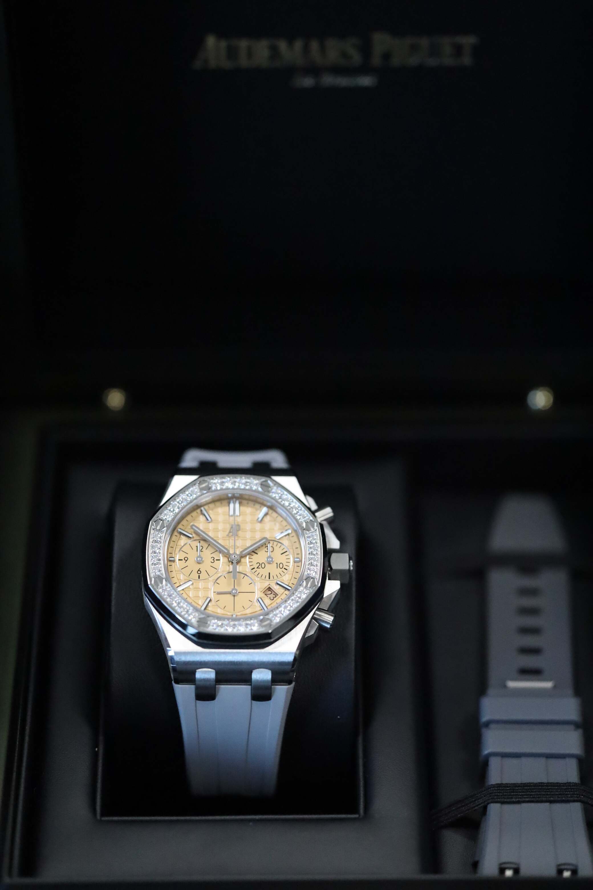 Audemars Piguet Royal Oak Offshore Salmon - 26231ST (2023)