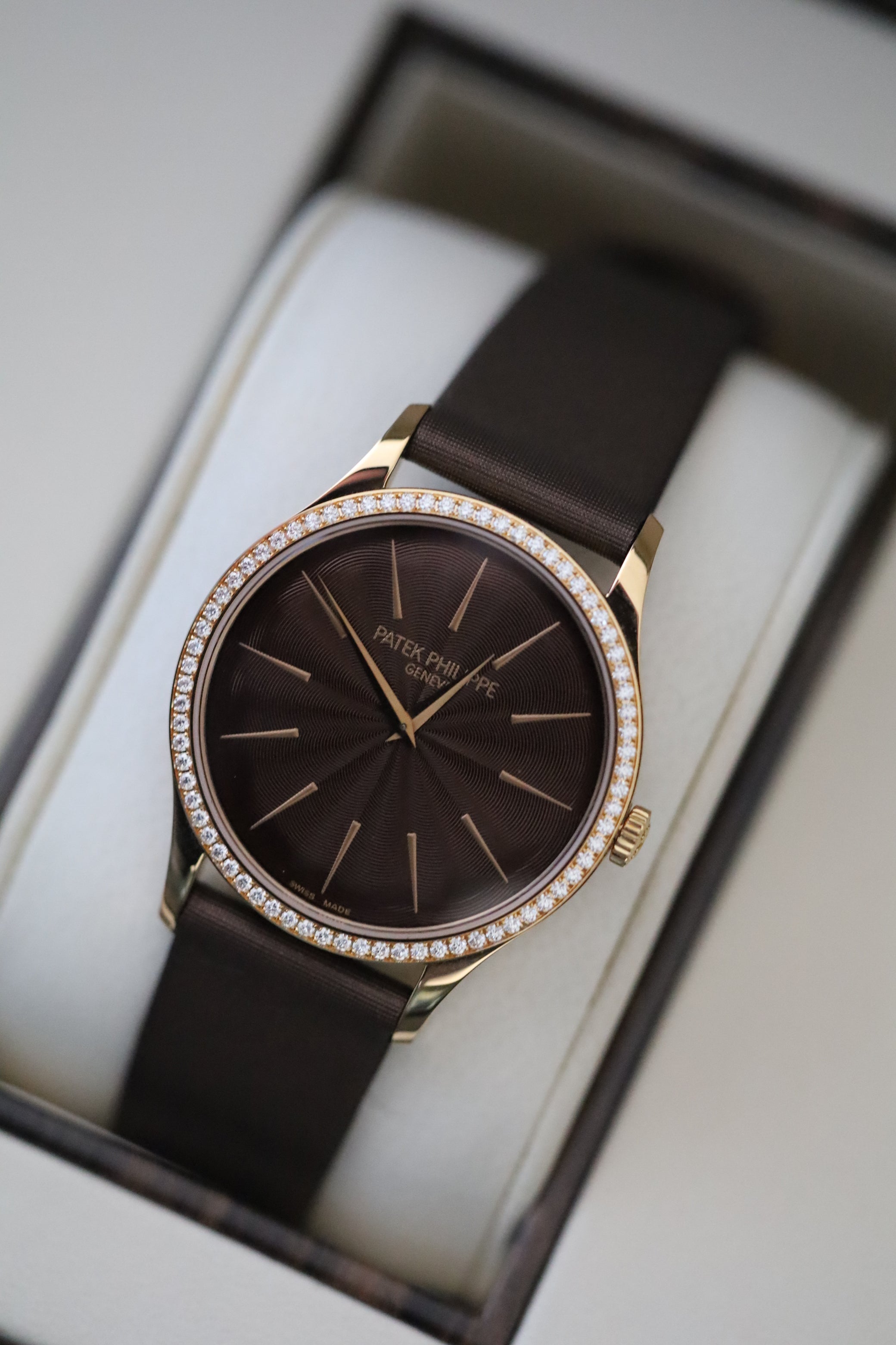 Patek Philippe Calatrava Brown - 4897R-001 (2023)