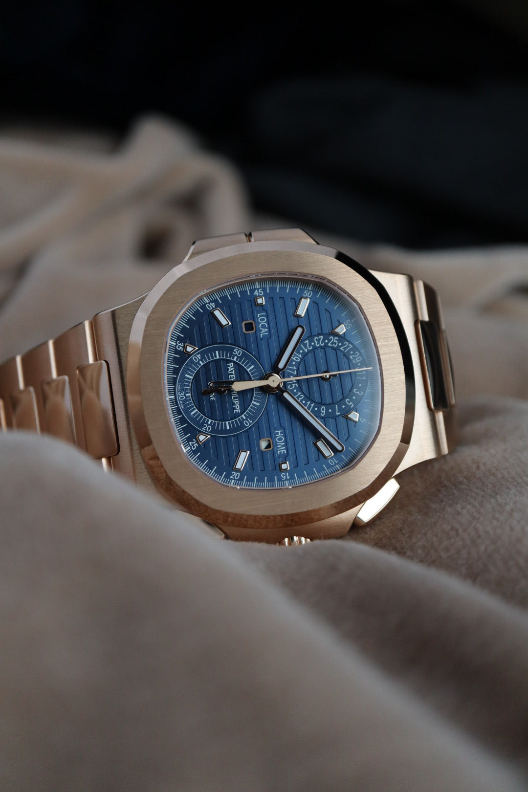 Patek Philippe Nautilus 5990/1R NEW (2025) - Main Image