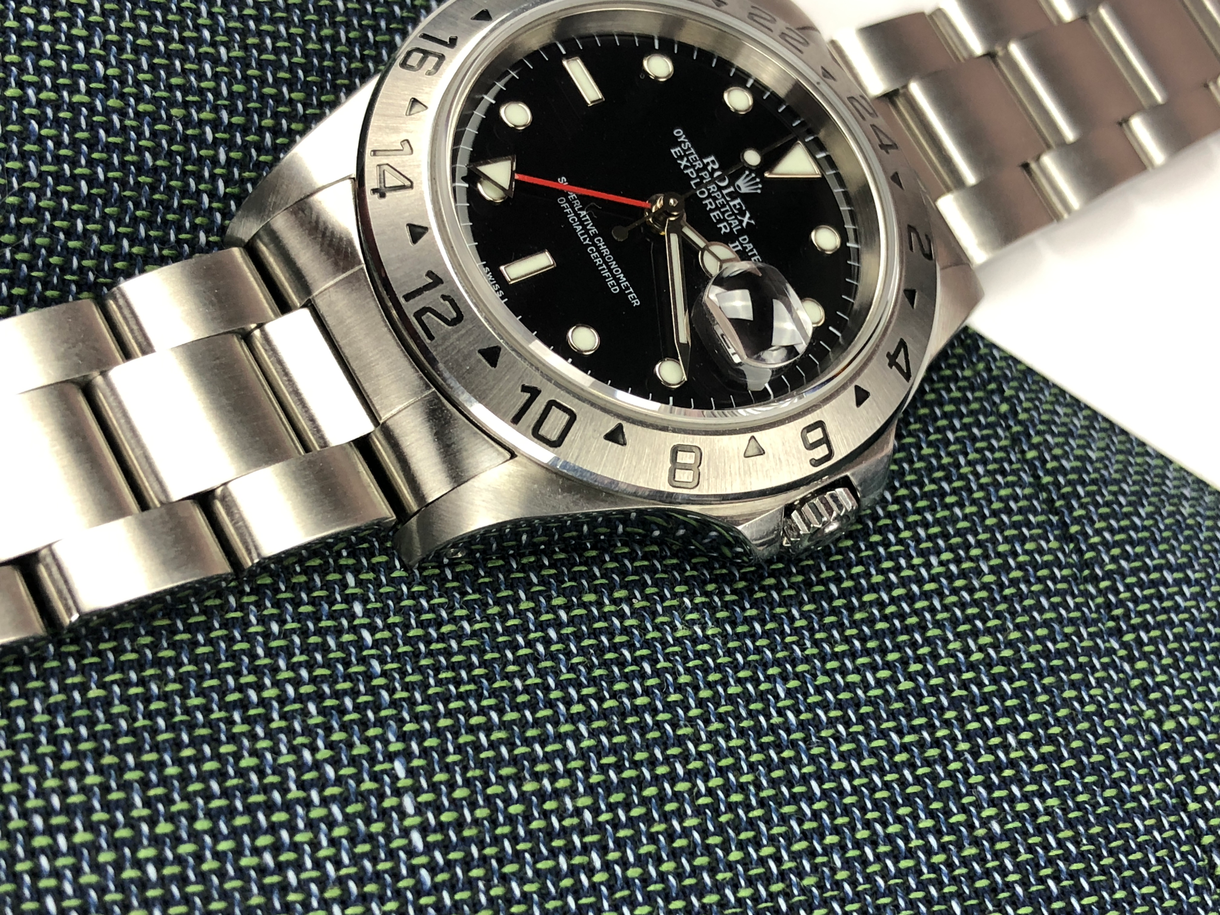 Rolex Explorer II 16570 SWISS-only (1999)