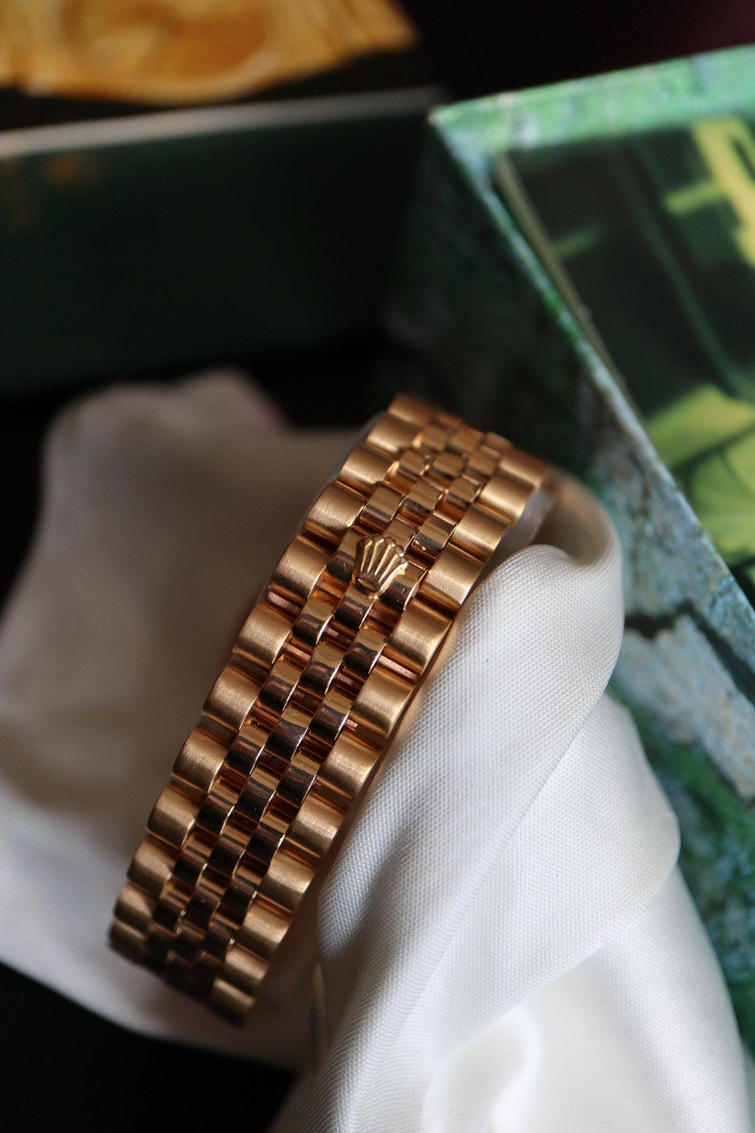 Rolex Datejust 16018 red vignette (1984)