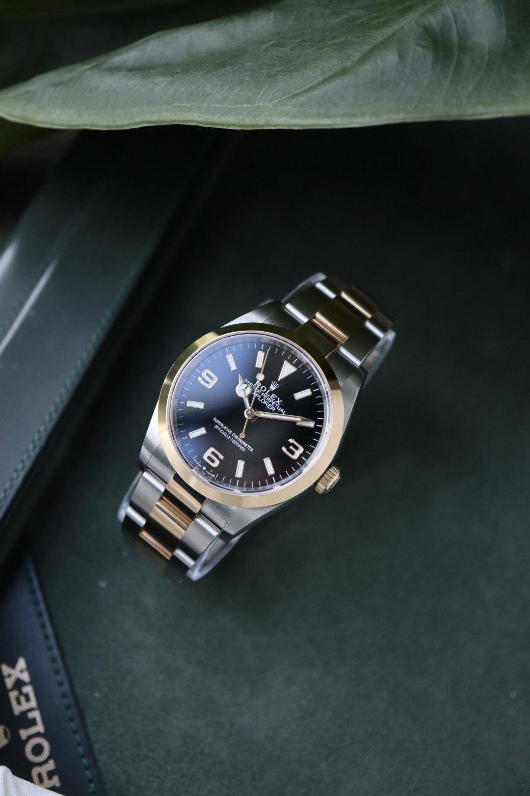 Rolex Explorer 124273 (full set 2021)