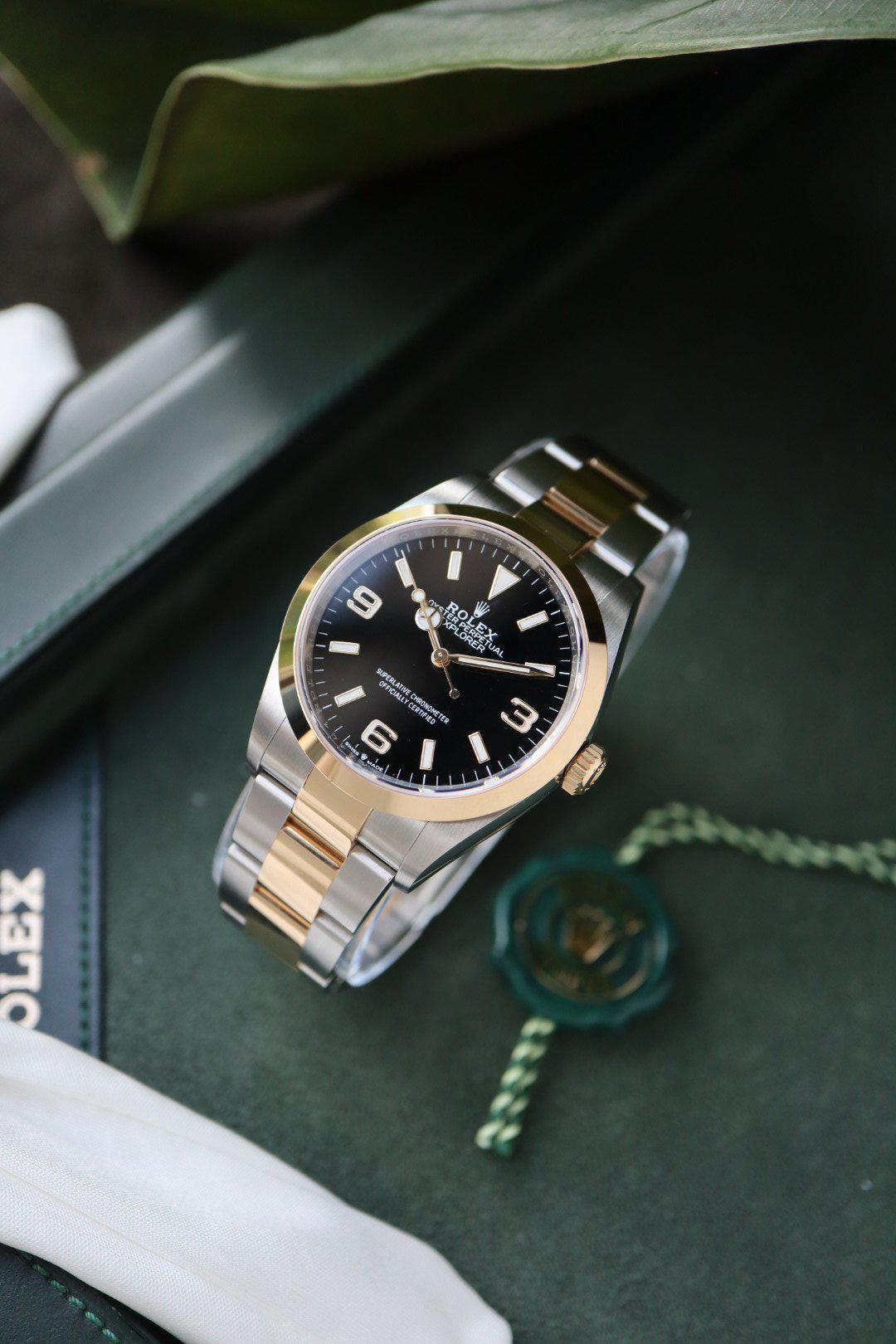 Rolex Explorer 124273 (full set 2021)
