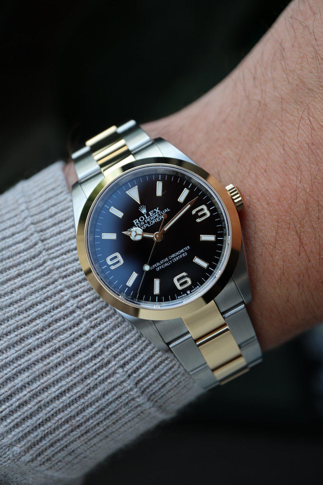 Rolex Explorer 124273 (full set 2021)