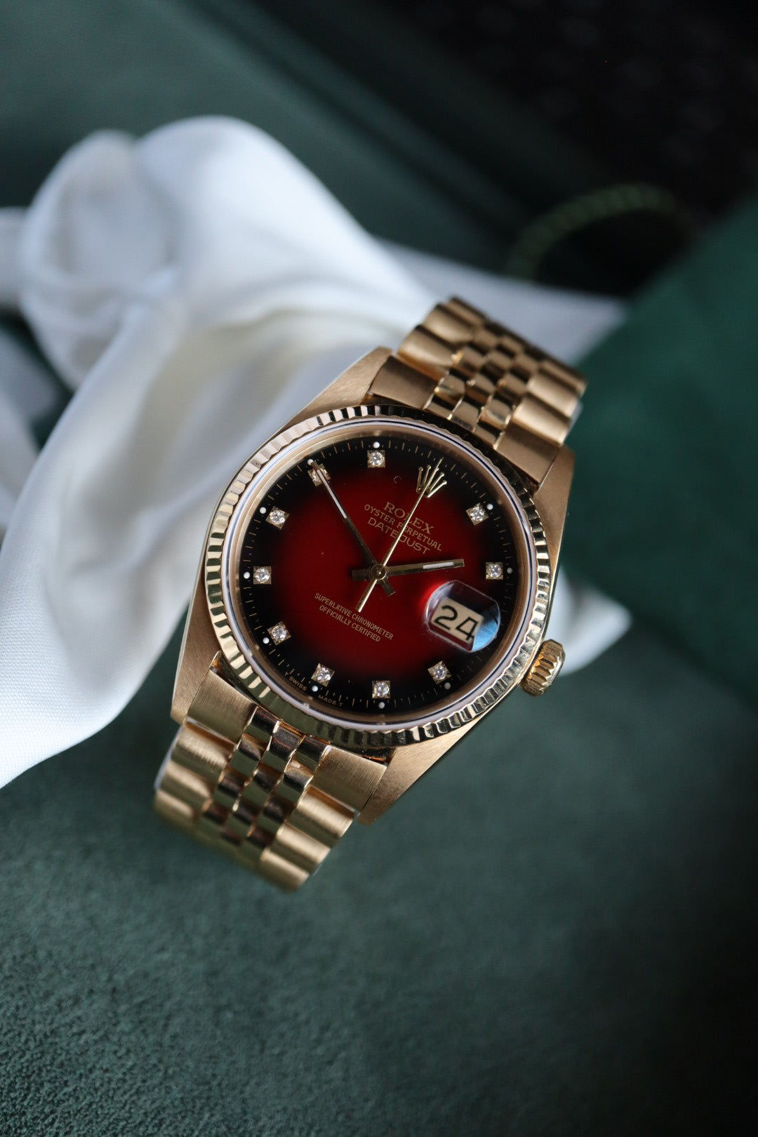Rolex Datejust 16018 red vignette (1984)