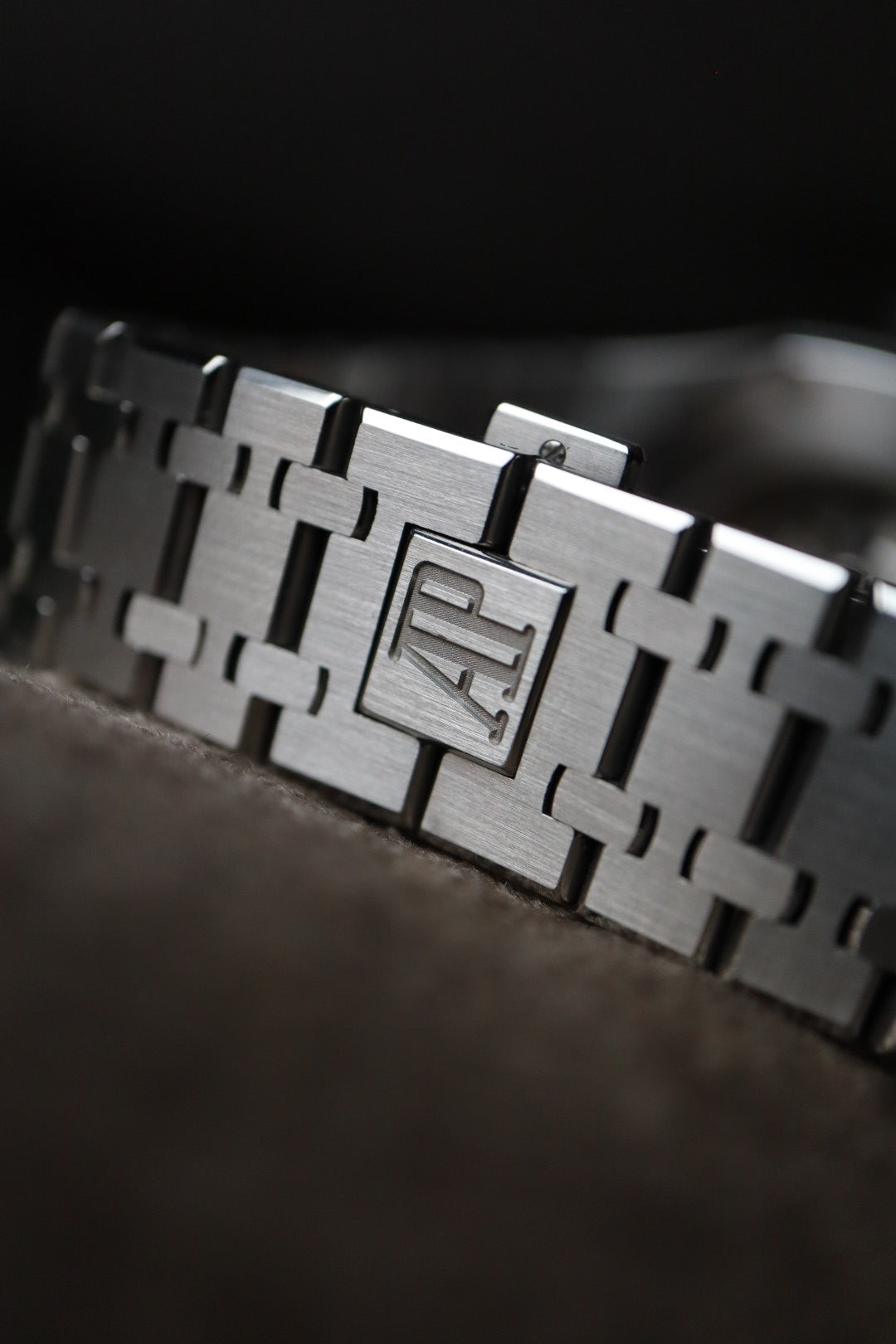 Audemars Piguet Royal Oak 15400ST (2013)
