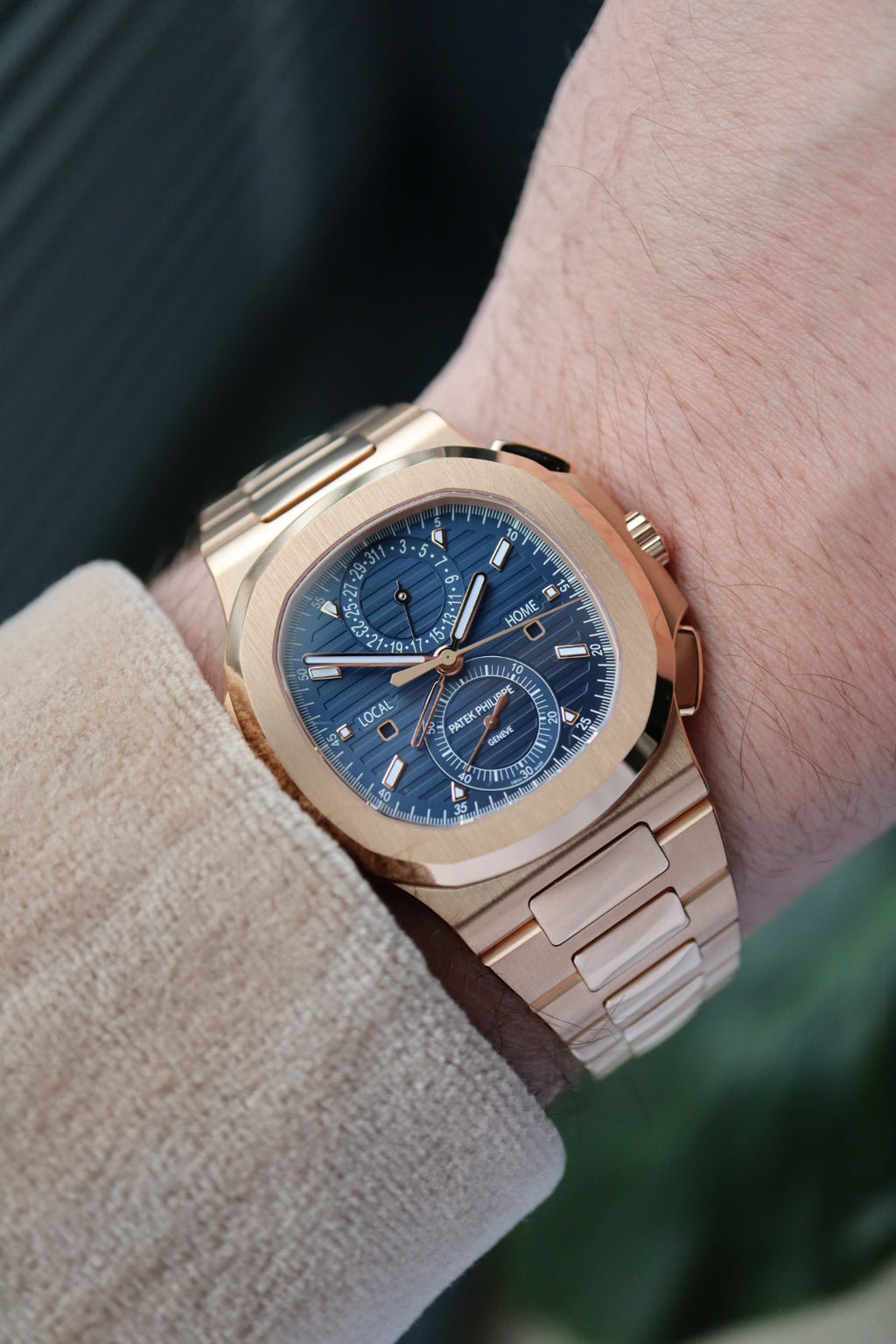 Patek Philippe Nautilus 5990/1R NEW (2023) – Watchatic Company