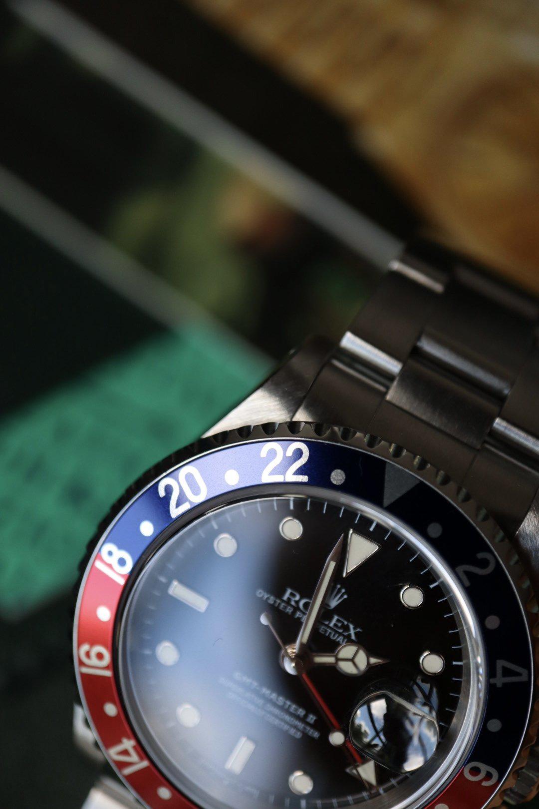 Rolex GMT Master II 16710 "pepsi" — 1997-1998 (full set)