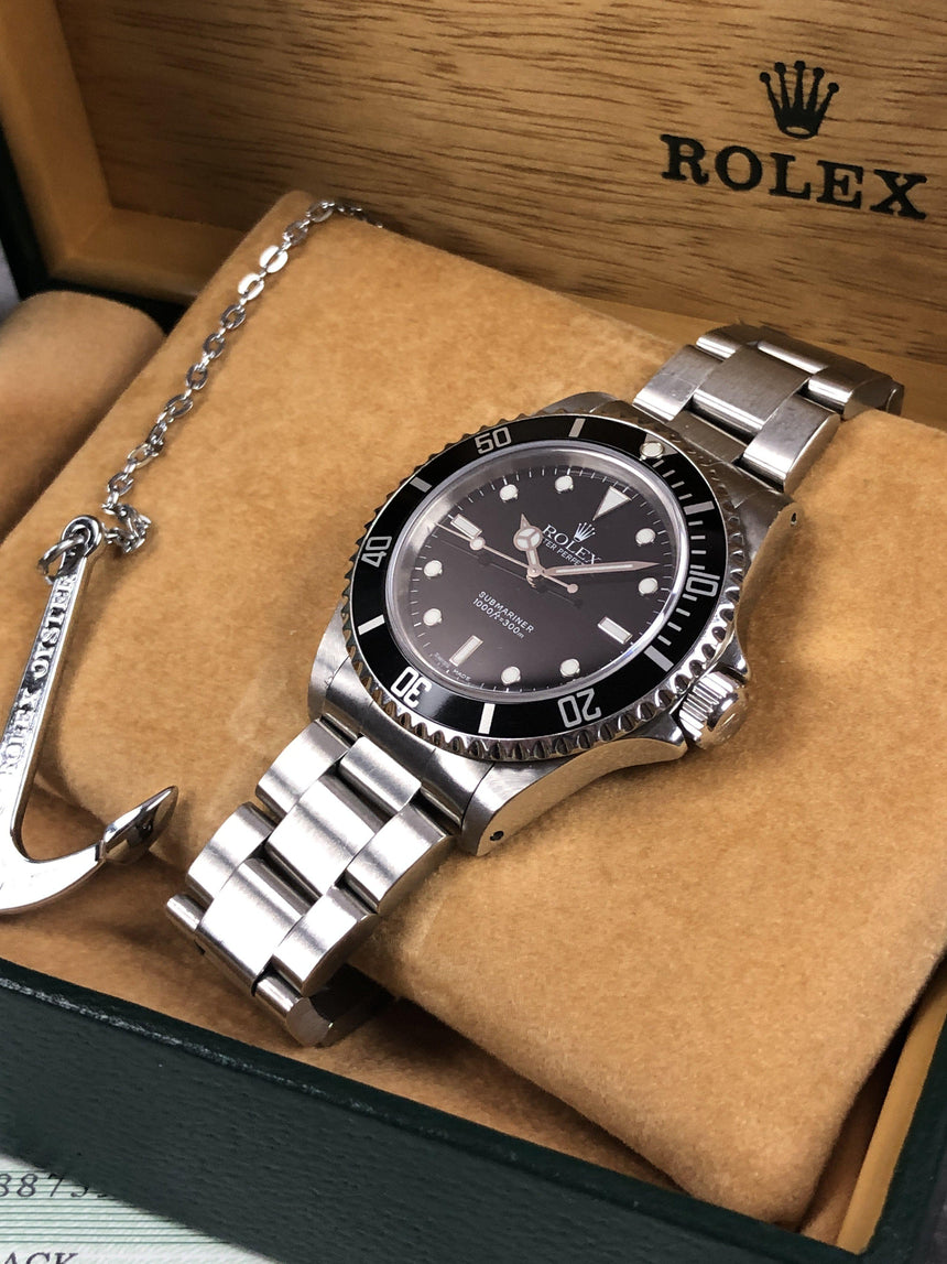 Rolex Date 1501 with papers